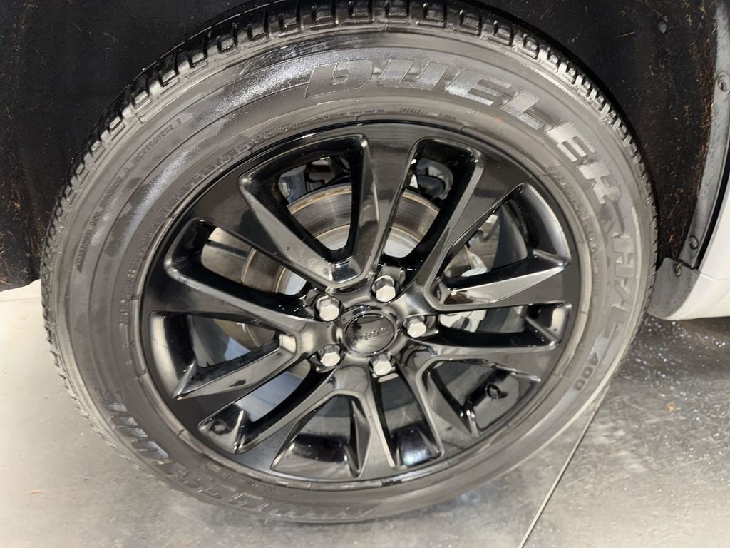 Used 2021 Jeep Grand Cherokee Laredo X image 13