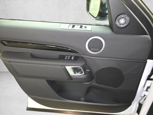 New 2026 Land Rover Discovery S AWD/4WD image 26