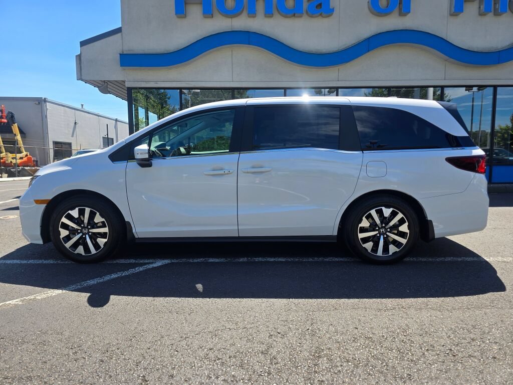 New 2026 Honda Odyssey EX-L image 2