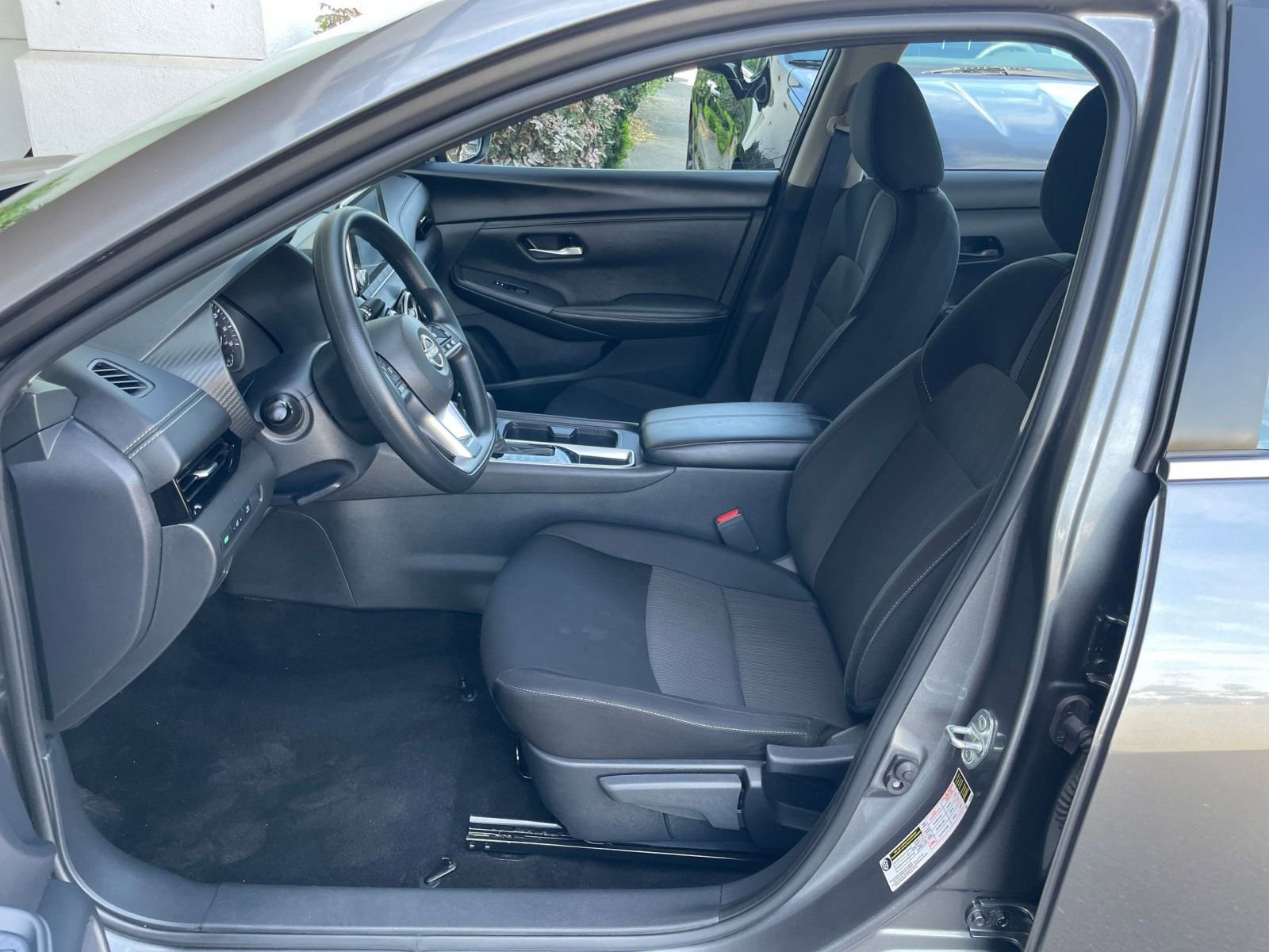 Used 2025 Nissan Sentra SV image 27