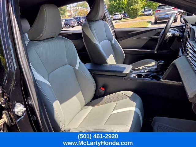 Used 2025 Toyota Camry SE FWD image 17