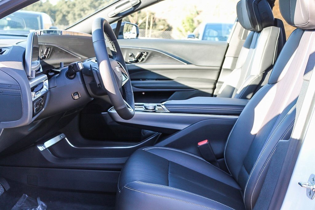 New 2025 Cadillac Lyriq Sport image 20