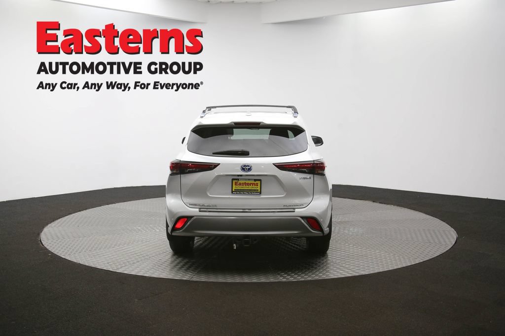 Used 2024 Toyota Highlander Platinum AWD/4WD image 43