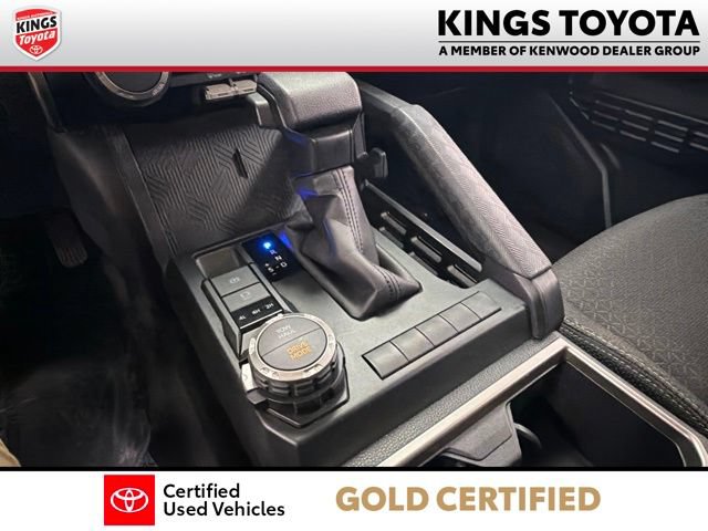 Used 2025 Toyota 4Runner SR5 AWD/4WD image 22