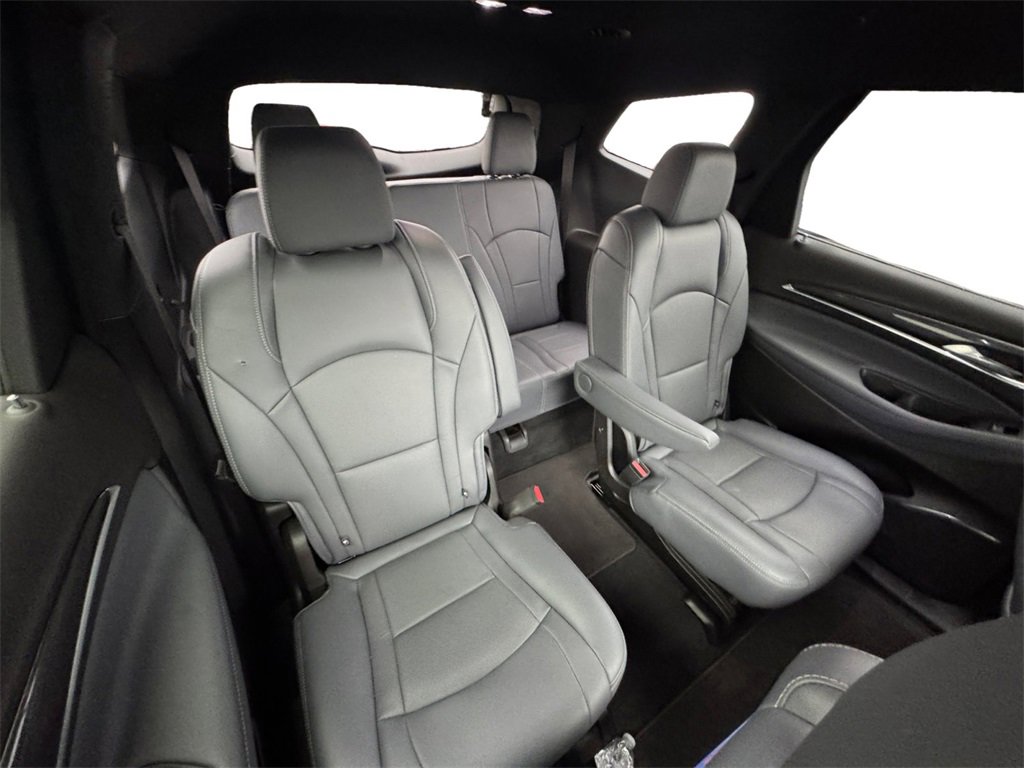 Used 2024 Buick Enclave Premium image 16