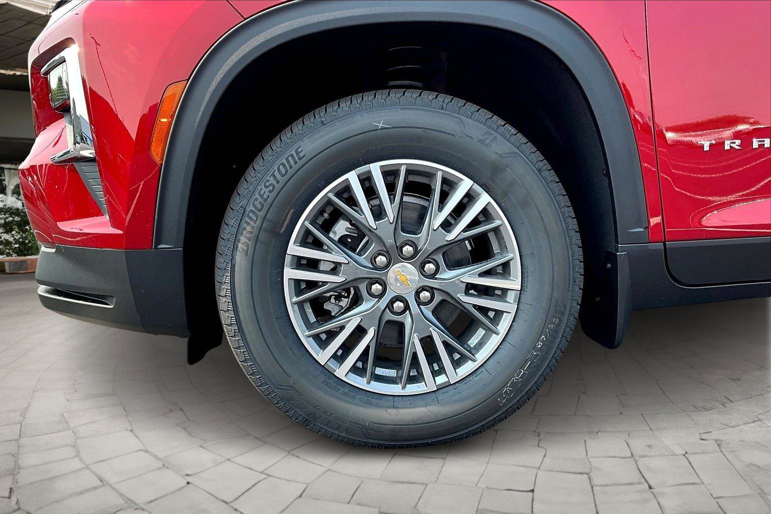 New 2026 Chevrolet Traverse LT w/ Driver Confidence Package image 11