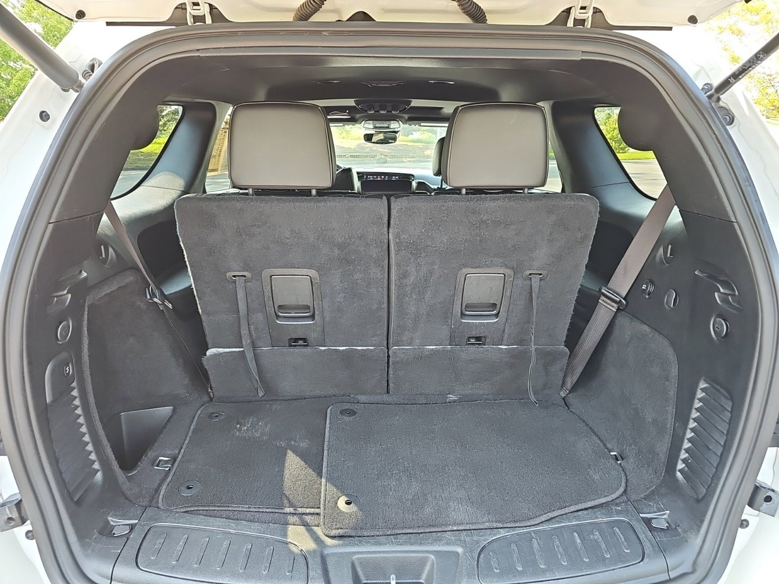 Used 2023 Dodge Durango R/T AWD/4WD image 17