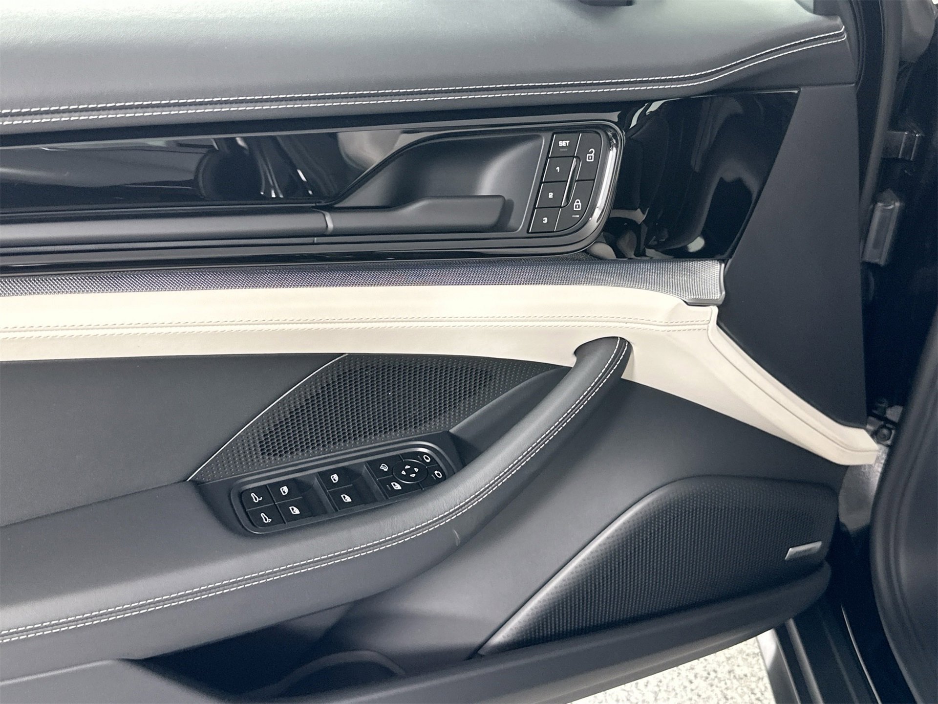 New 2026 Porsche Panamera 4 image 31