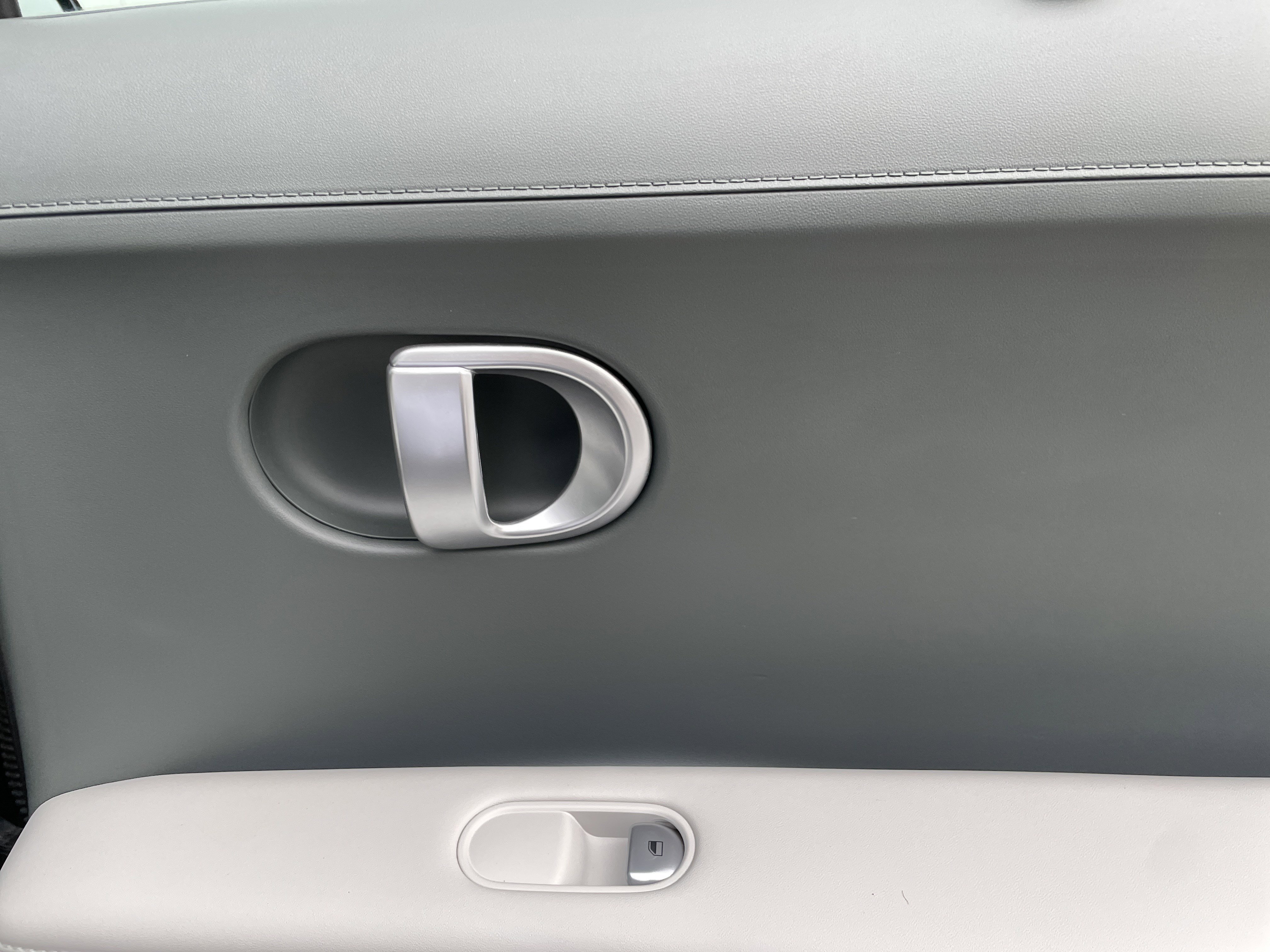 Used 2023 Hyundai Ioniq 5 Limited image 17