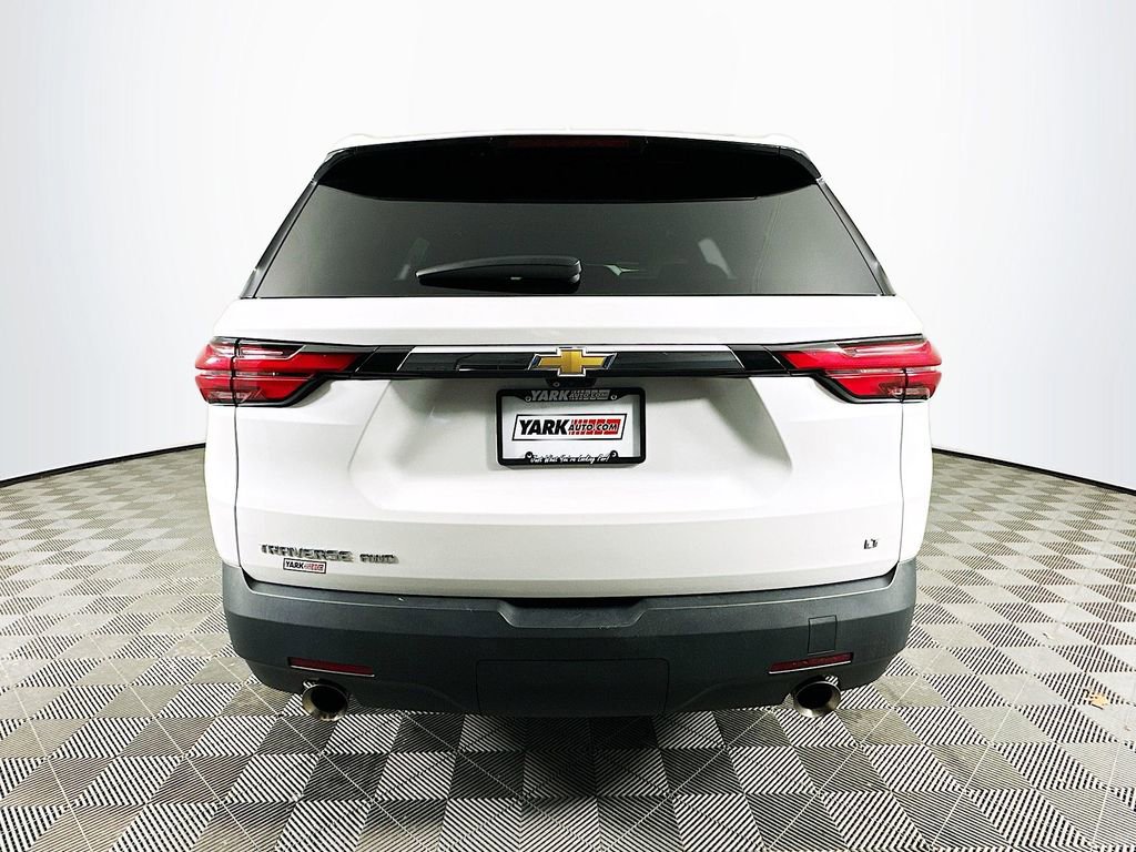 Used 2023 Chevrolet Traverse LT w/ LT Premium Package image 9