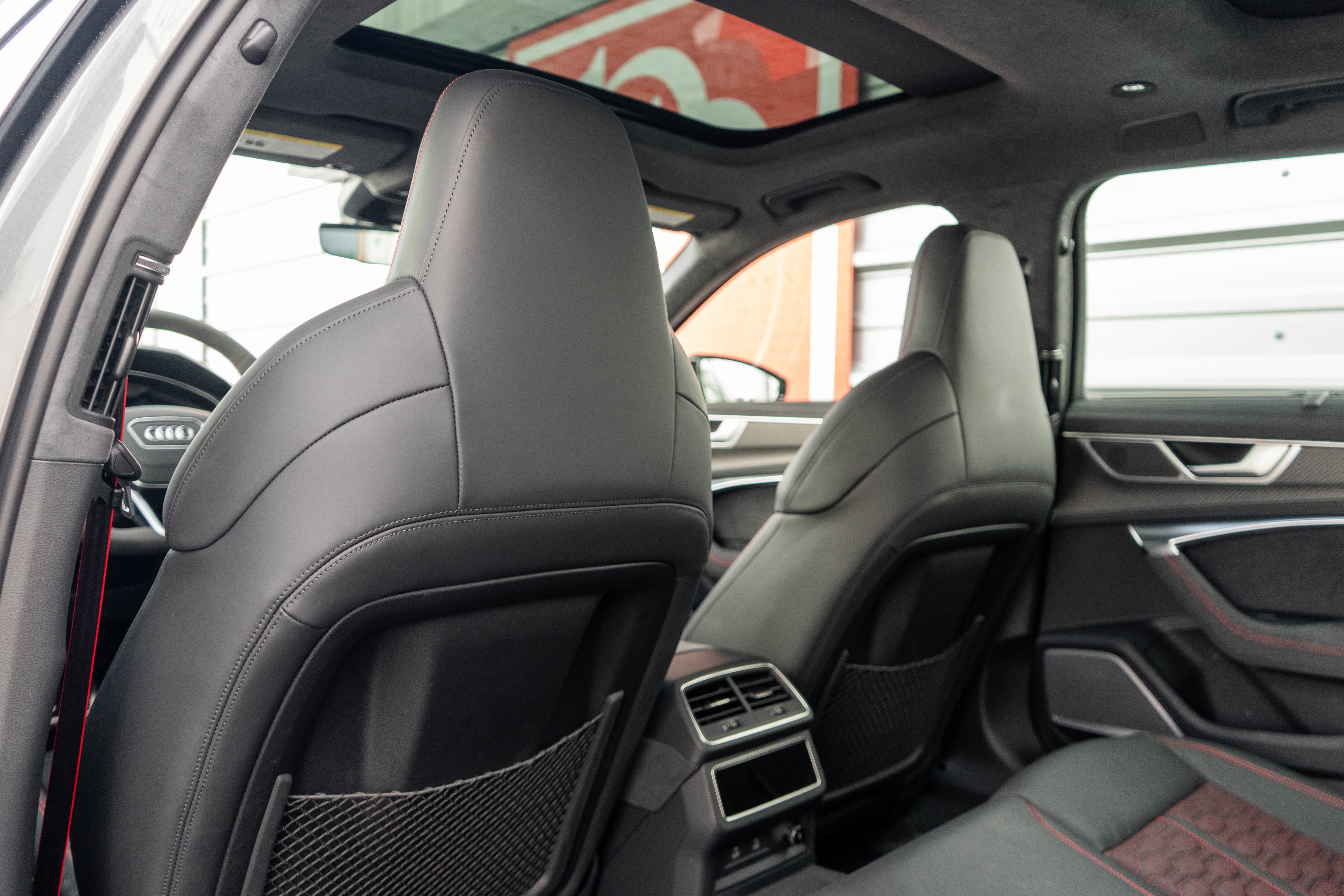 Used 2025 Audi RS 6 performance image 25