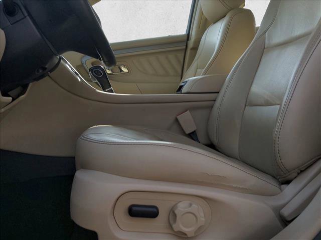 Used 2018 Ford Taurus SEL w/ Equipment Group 201A image 10