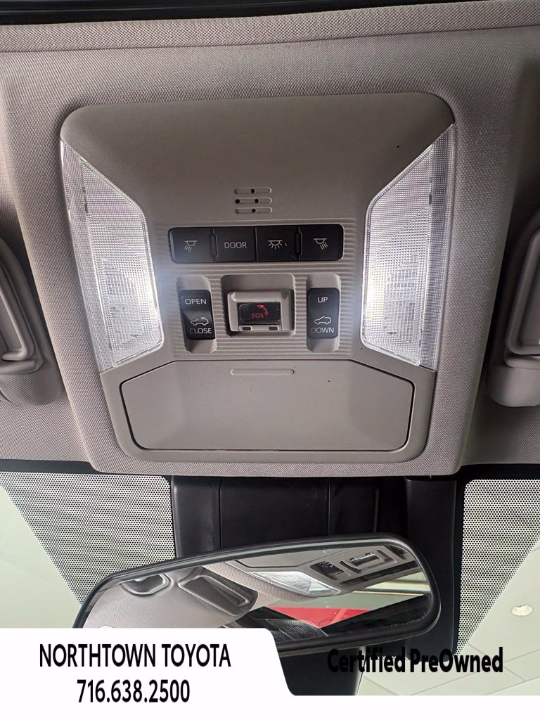 Used 2023 Toyota RAV4 XLE Premium AWD/4WD image 18