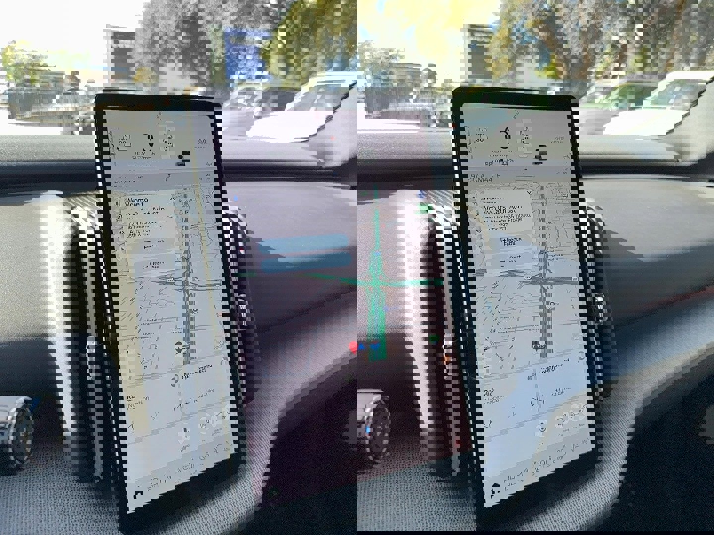 Used 2025 Volvo EX30 Ultra w/ Protection Package Premier image 20