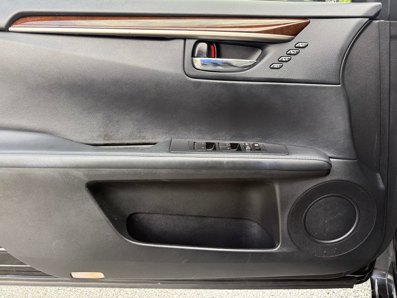 Used 2014 Lexus ES 350 w/ Luxury Package FWD image 43