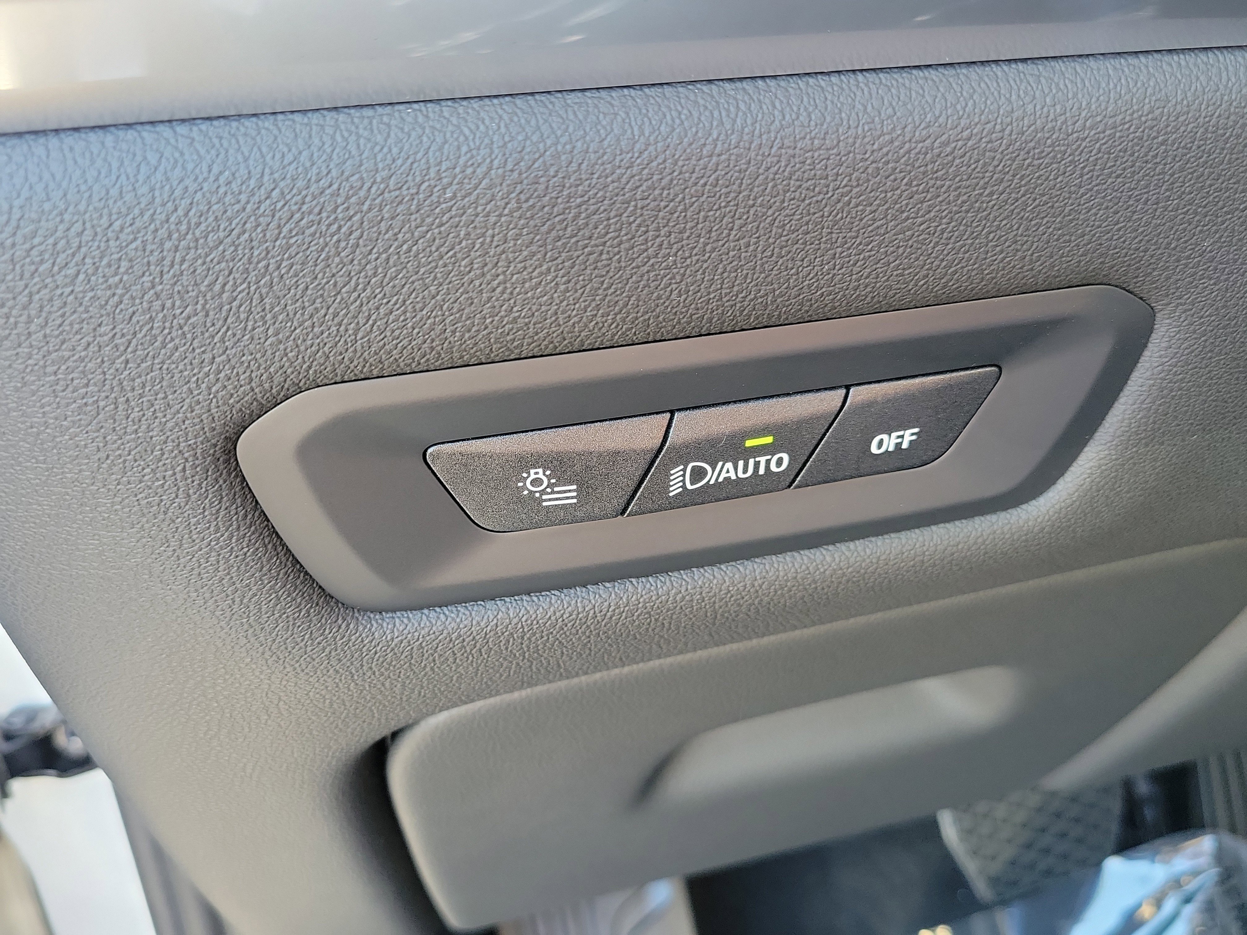 New 2026 BMW X5 sDrive40i w/ Climate Comfort Package image 36