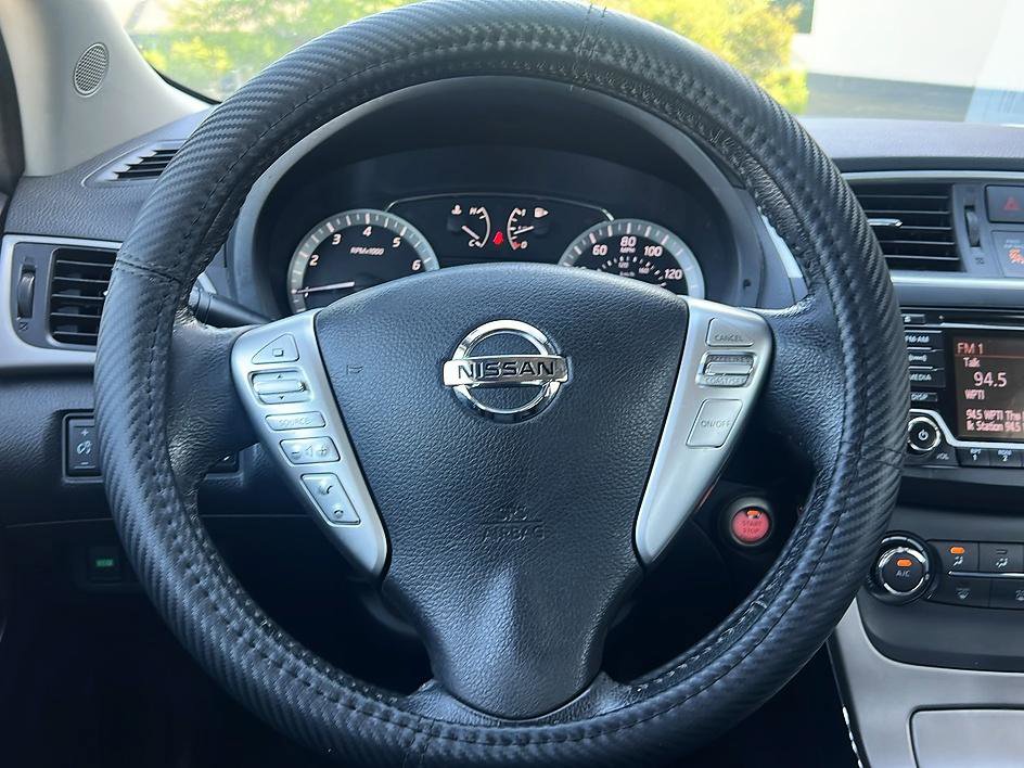 Used 2015 Nissan Sentra SV FWD image 12