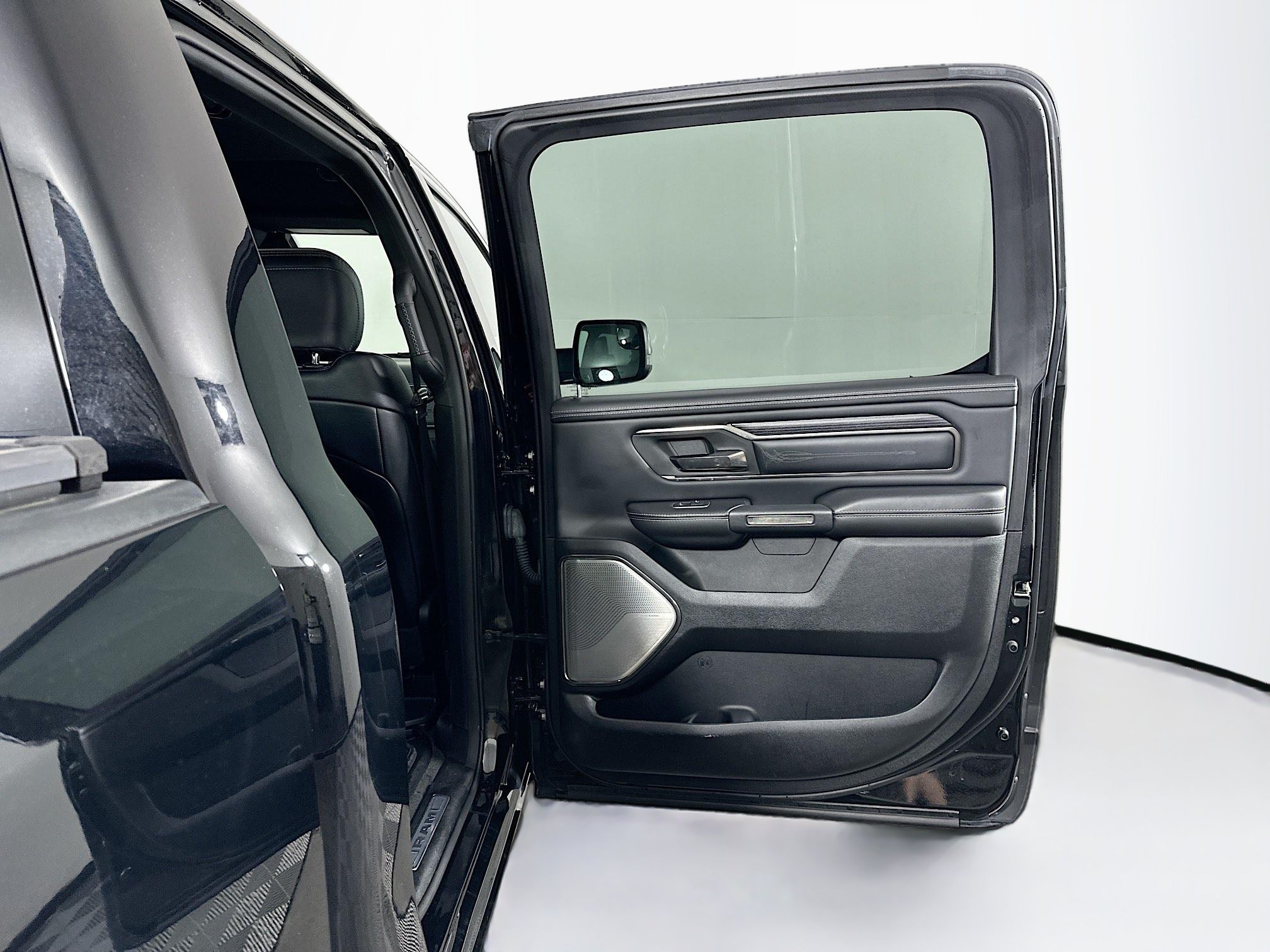 Used 2021 RAM 1500 Limited AWD/4WD image 29
