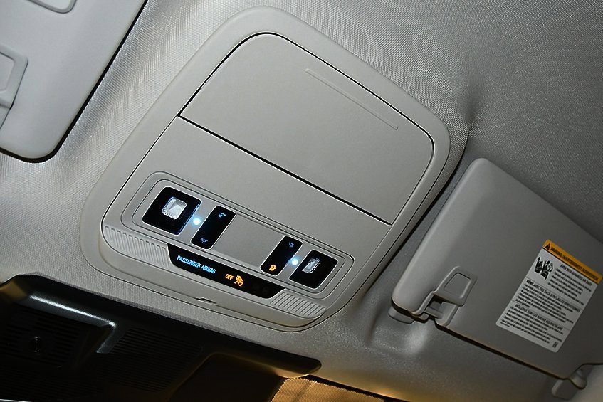 Used 2025 Ford Mustang Mach-E Premium w/ Sport Appearance Package image 26