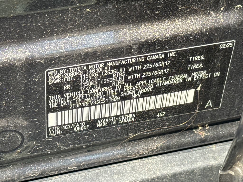 Used 2025 Toyota RAV4 XLE AWD/4WD image 44