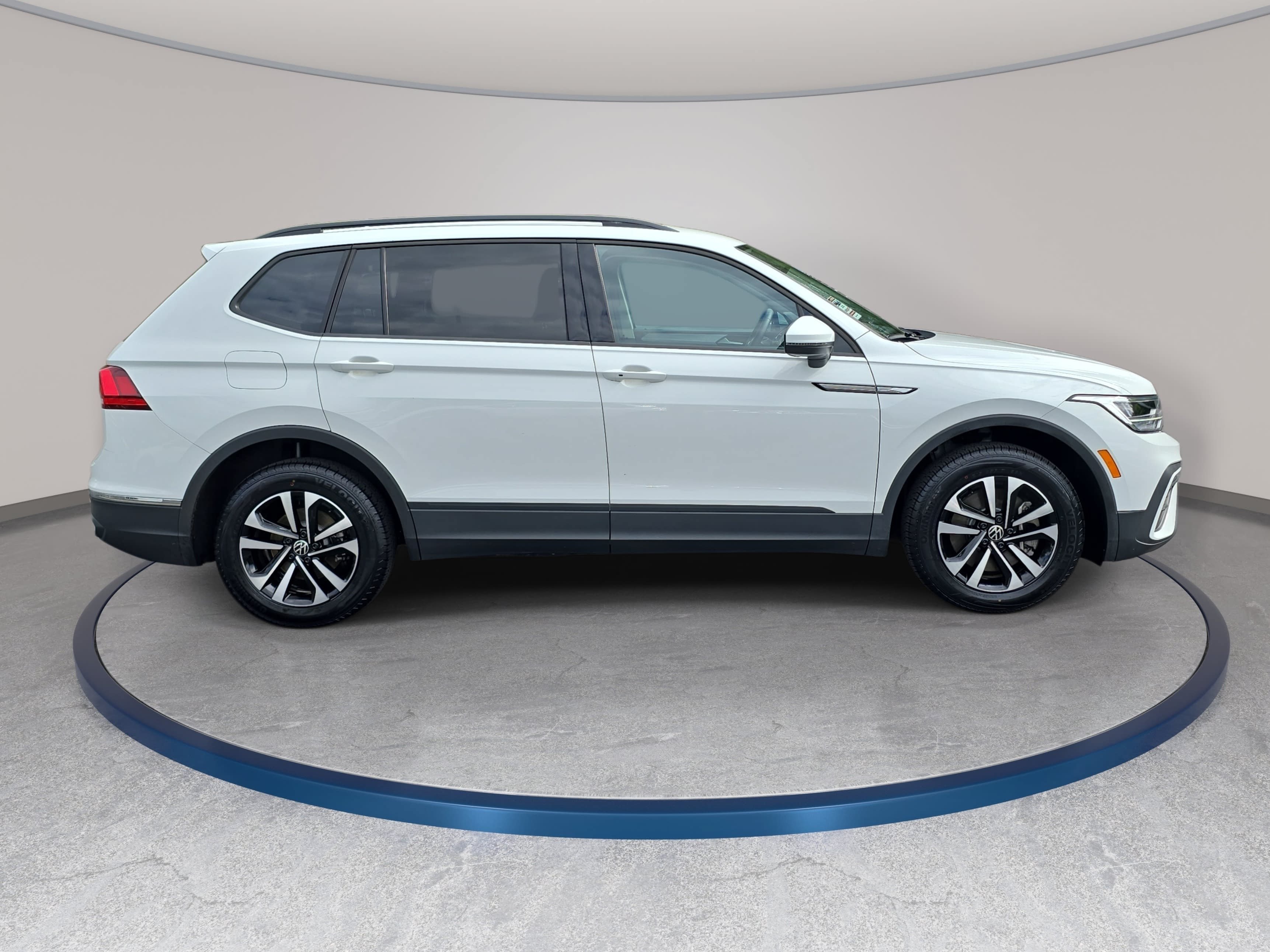 Certified 2023 Volkswagen Tiguan S FWD image 4