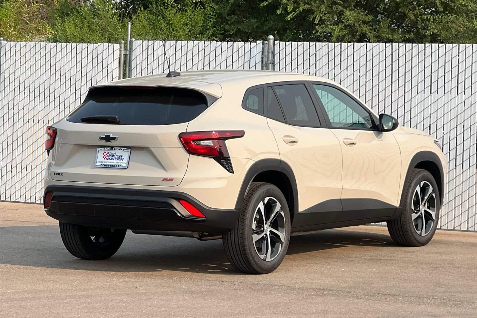 New 2026 Chevrolet Trax RS FWD image 4