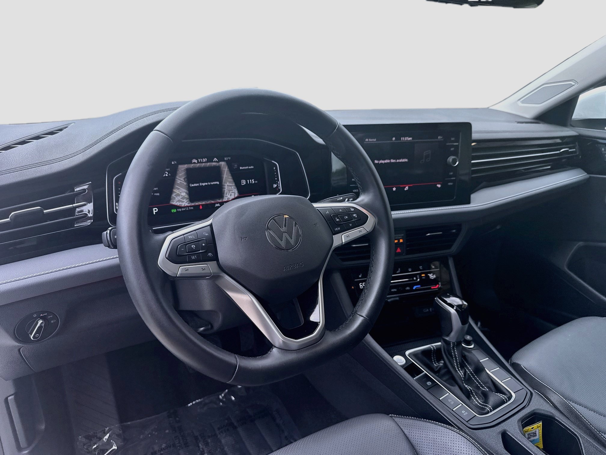 Used 2025 Volkswagen Jetta SEL FWD image 9