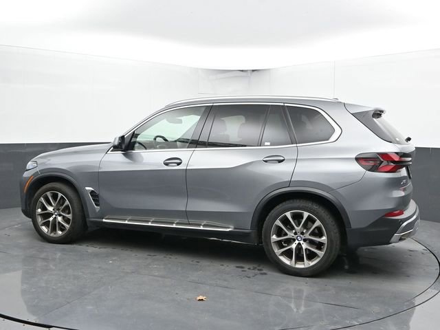 Used 2024 BMW X5 xDrive40i AWD/4WD image 7