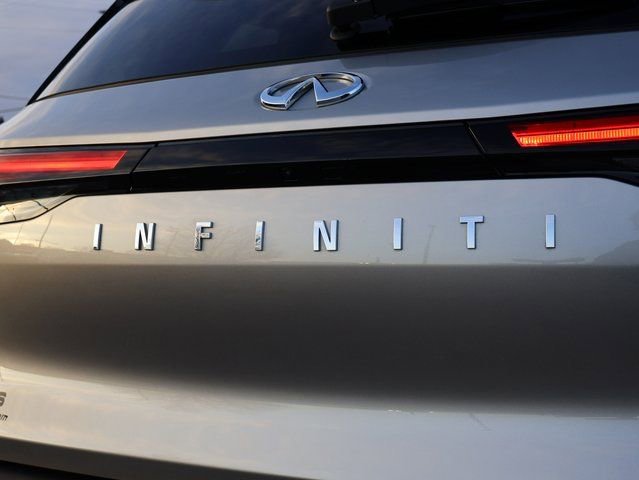 Used 2025 INFINITI QX60 Luxe image 19