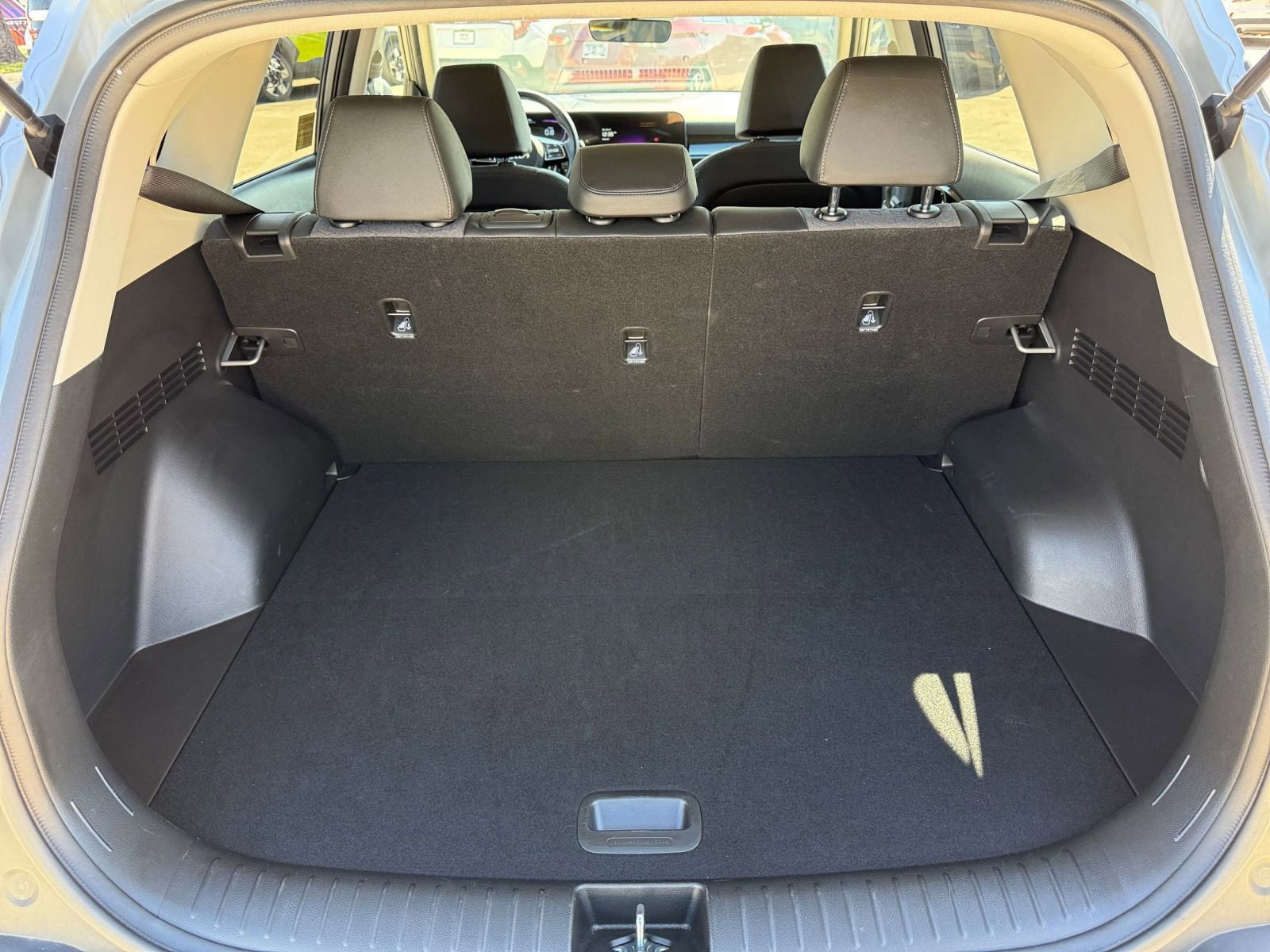 Used 2025 Kia Seltos S image 33