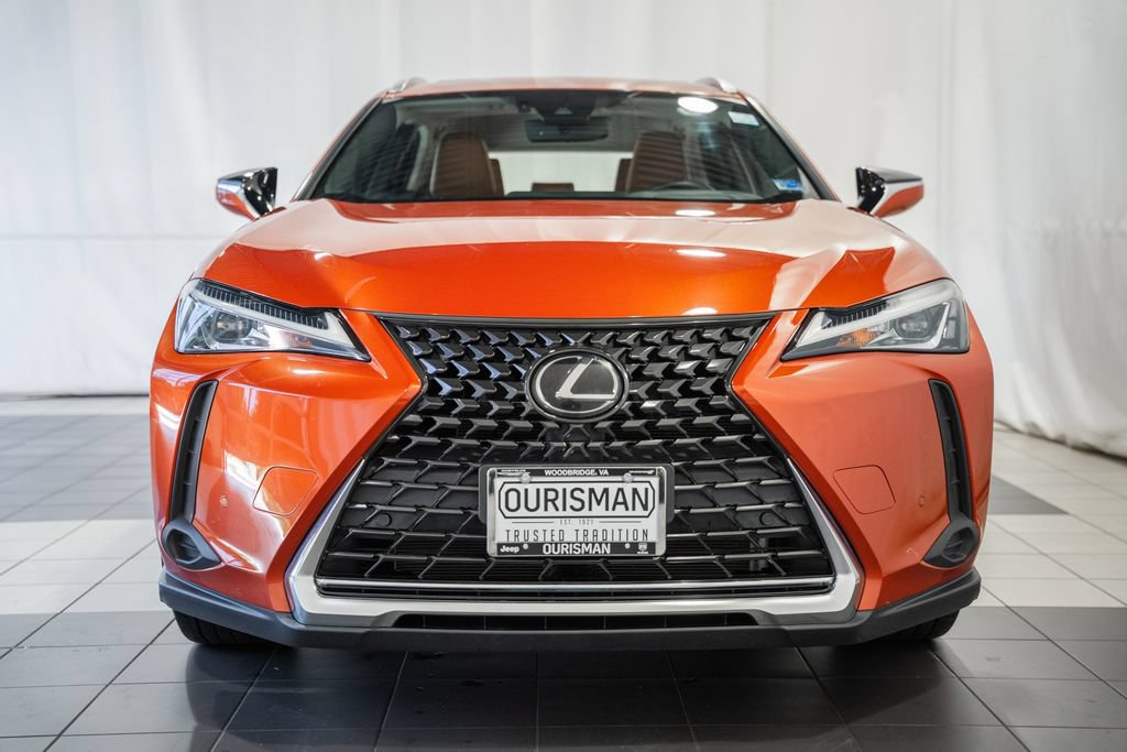 Used 2019 Lexus UX 200 w/ Premium Package FWD image 2