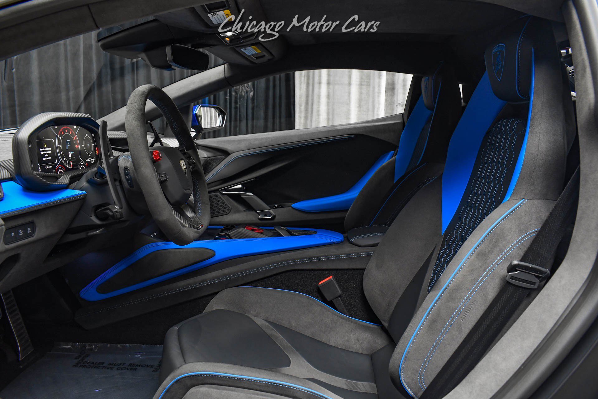 Used 2025 Lamborghini Revuelto image 17