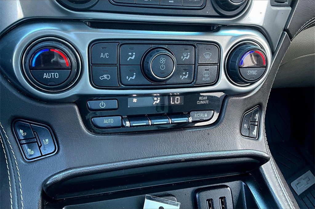 Used 2020 Chevrolet Suburban Premier image 15