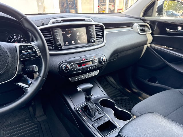 Used 2019 Kia Sorento FWD w/ Option Group 020 image 22