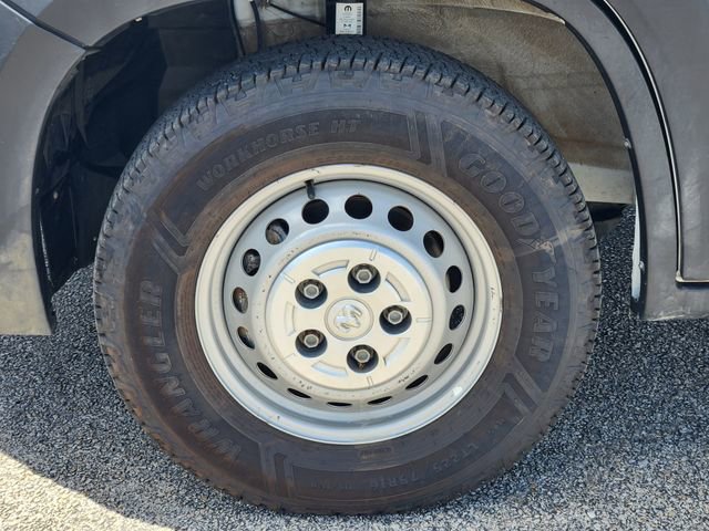 Used 2025 RAM ProMaster 2500 w/ Convenience Group image 8