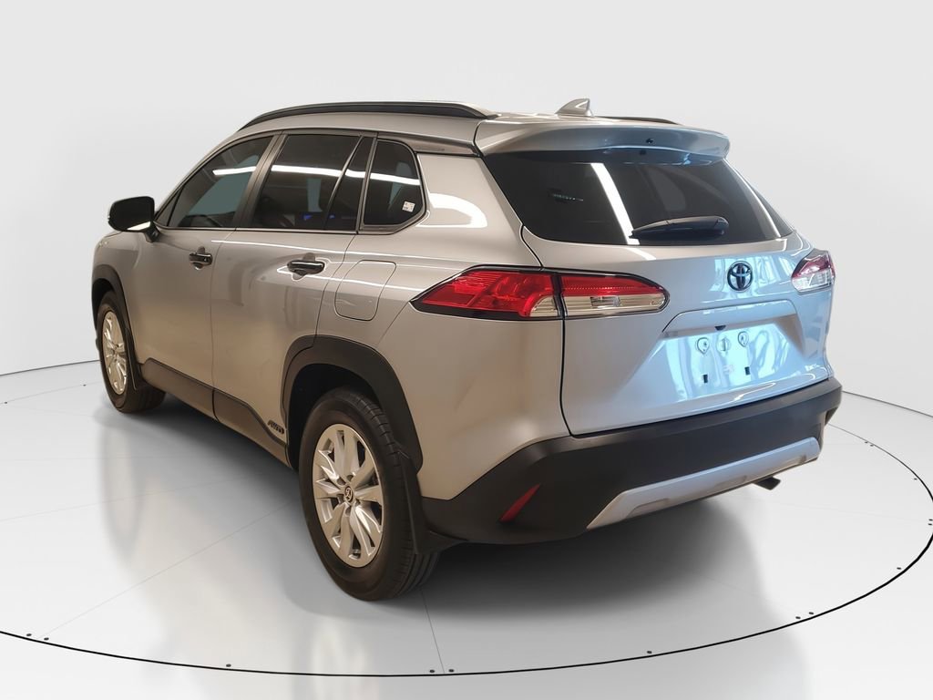 Used 2024 Toyota Corolla Cross LE image 5