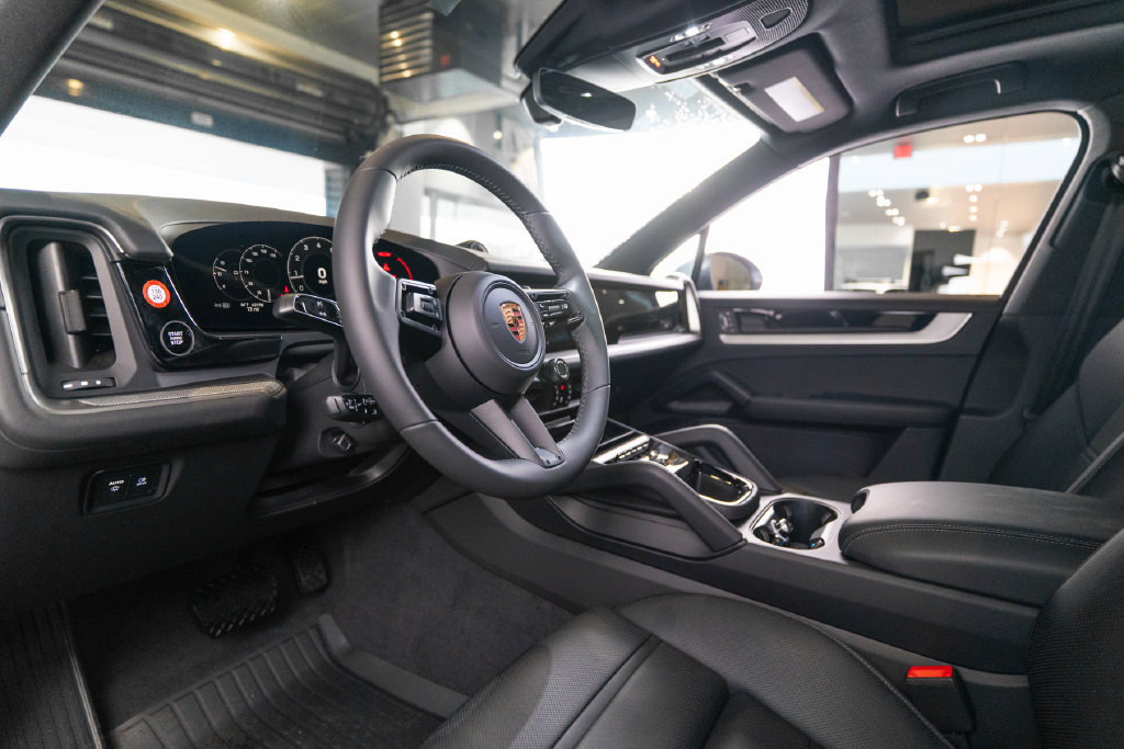 New 2026 Porsche Cayenne AWD/4WD image 4