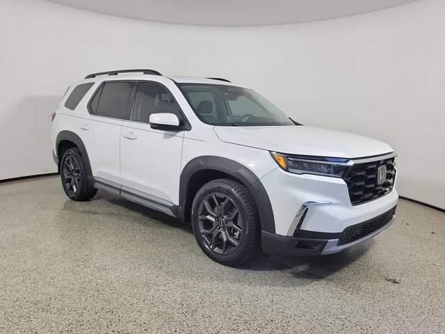 Used 2023 Honda Pilot Elite image 4