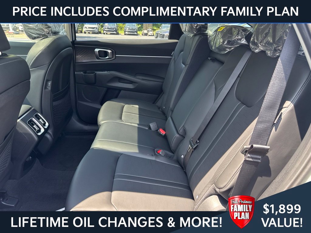 New 2026 Kia Sorento S w/ S Panoramic Sunroof Package FWD image 10