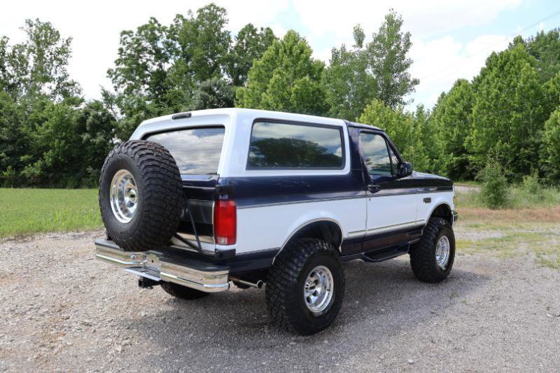 Used 1994 Ford Bronco XLT AWD/4WD image 6