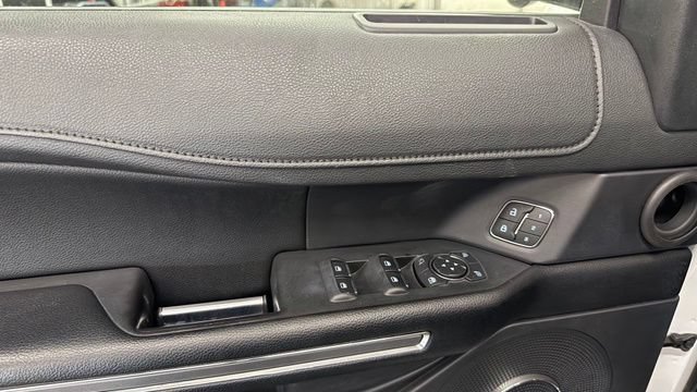 Used 2021 Ford Expedition XLT AWD/4WD image 13