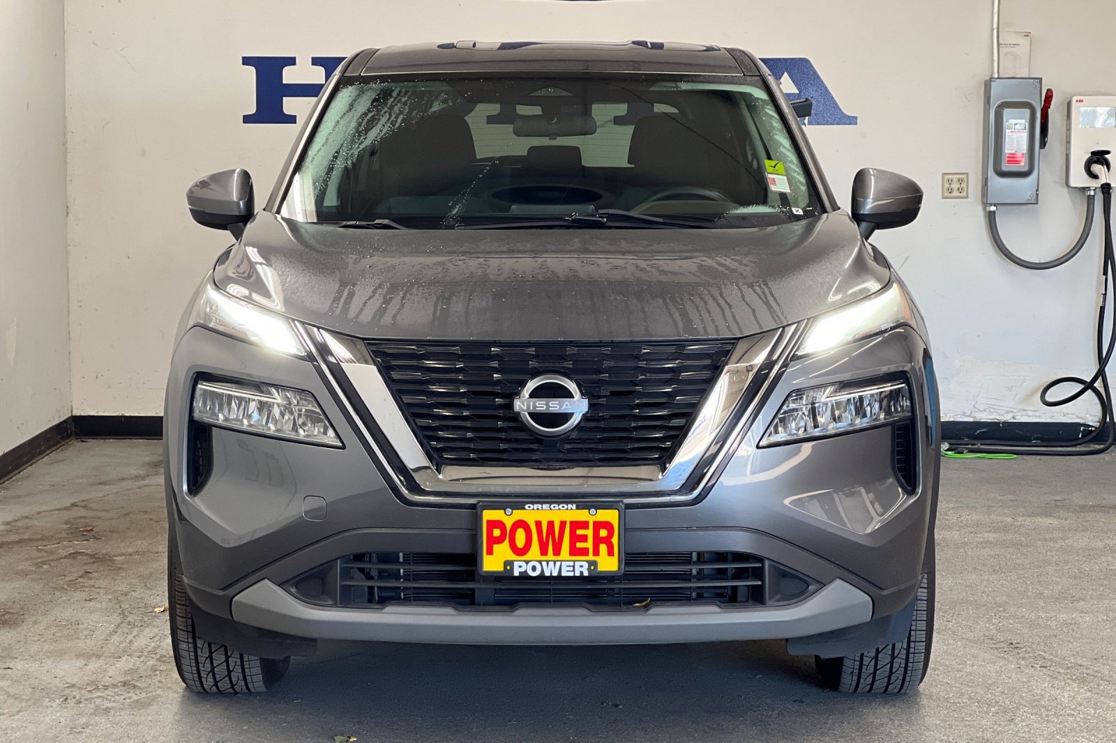 Used 2022 Nissan Rogue SV image 8
