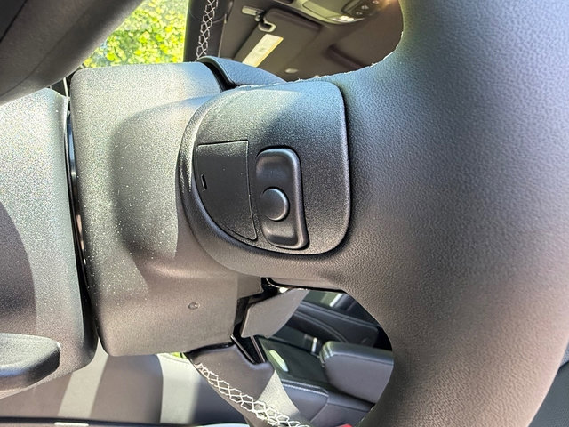 New 2027 Chrysler Pacifica Select FWD image 15