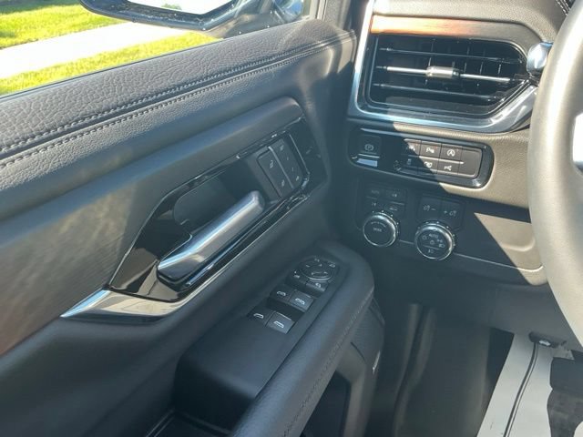Used 2025 GMC Yukon XL Denali w/ LPO, Floor Liner Package AWD/4WD image 25