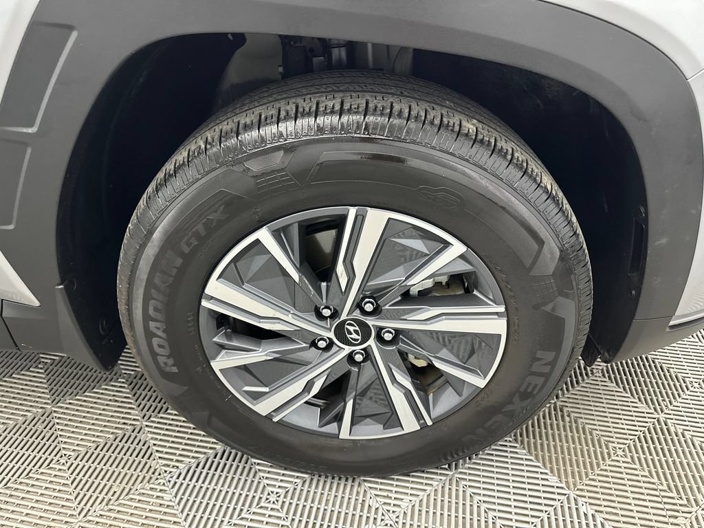 Used 2024 Hyundai Tucson Blue AWD/4WD image 13