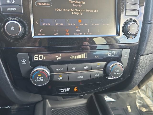 Used 2019 Nissan Rogue SV FWD image 4