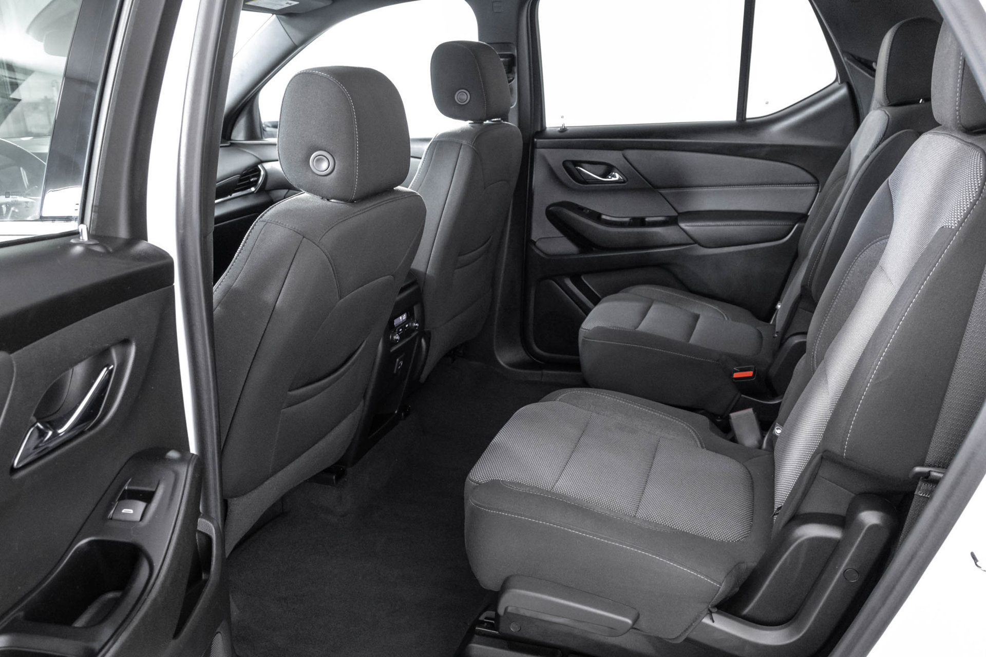 Certified 2023 Chevrolet Traverse LT AWD/4WD image 36
