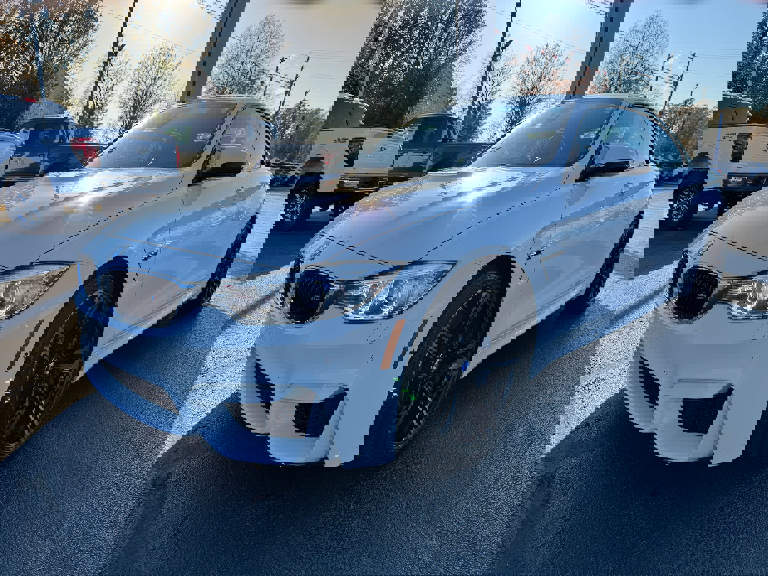 Used 2015 BMW M4 Convertible image 3