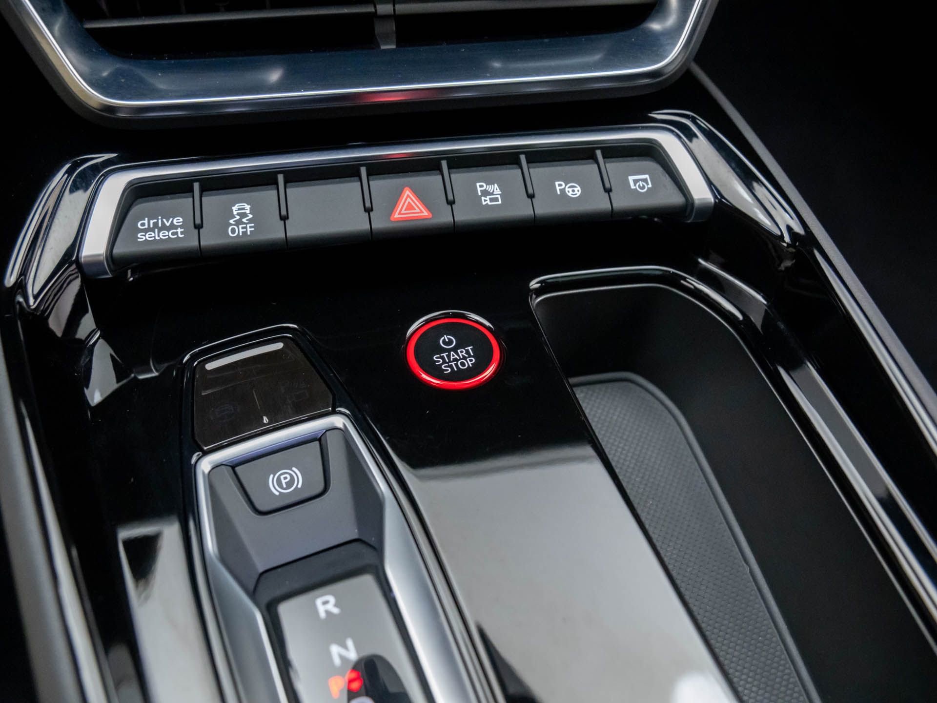 Used 2022 Audi e-tron GT Prestige w/ Prestige Package image 23