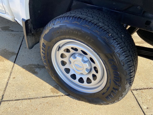 Used 2024 Chevrolet Colorado W/T image 29